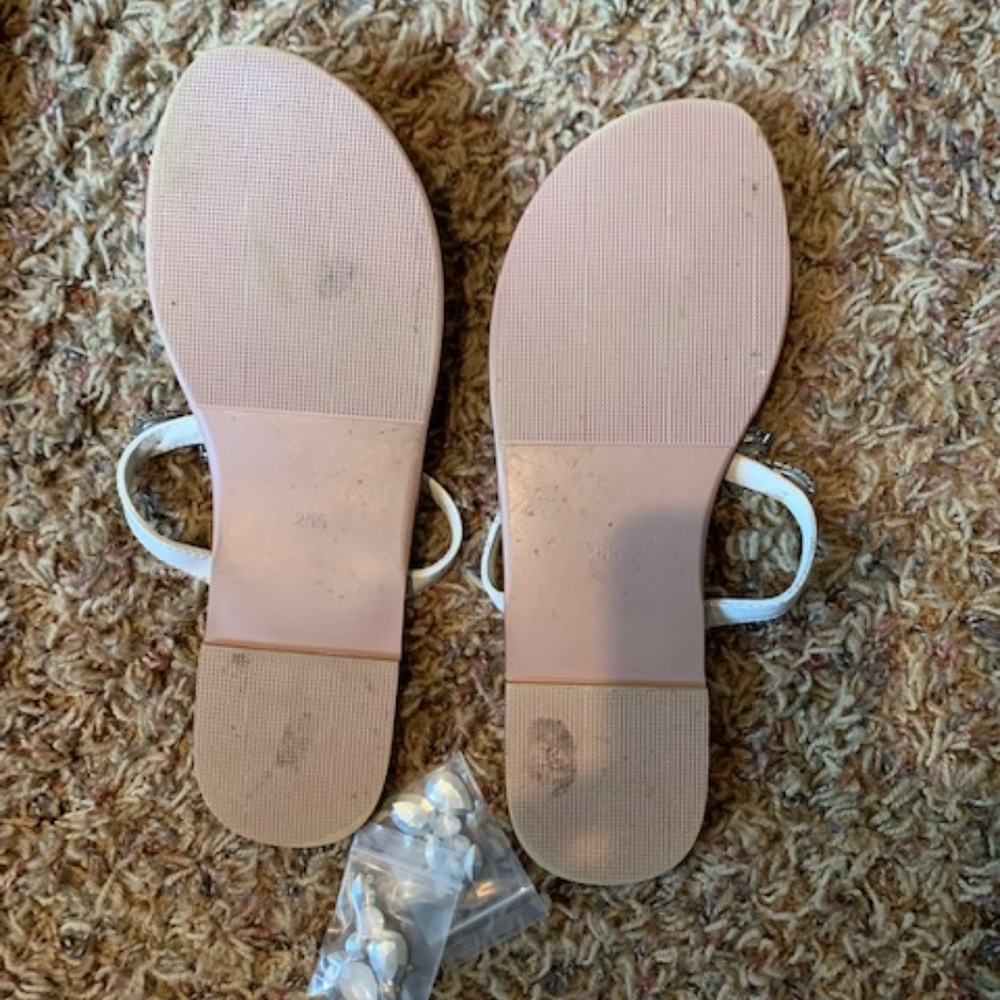 Hinyyrin Rhinestone Sandals - Picture 2 of 4